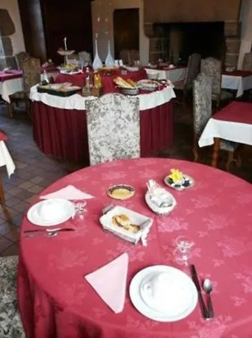 Chateau De Brelidy