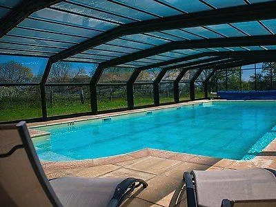 Hotel Chateau De Brelidy
