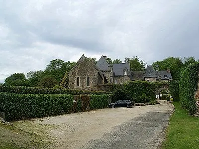 Chateau De Brelidy 3*,